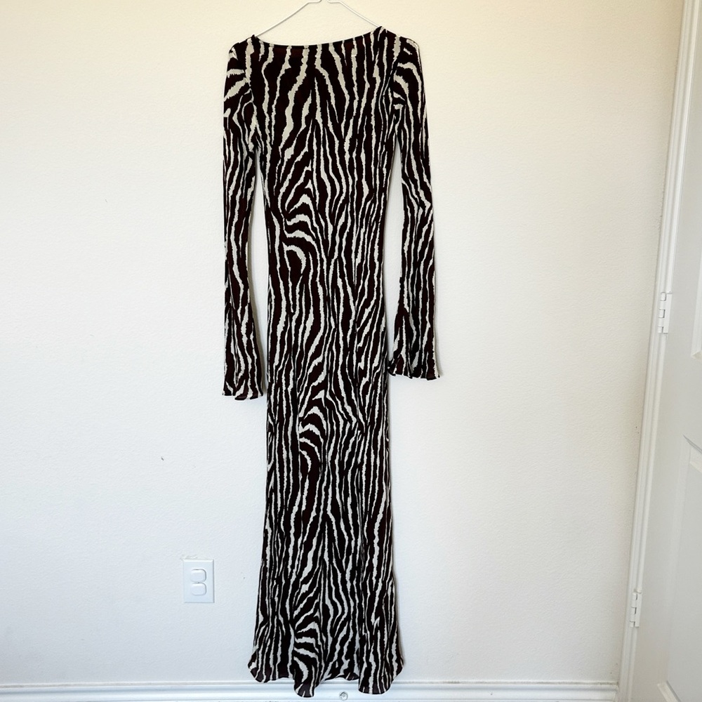 Realisation Par Gia Long Sleeve Silk Zebra Maxi Dress Animal - Picture 10 of 13